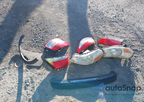 2008 Suzuki Sx4 Convenience/Touring z USA, uszkodzony, nr VIN JS2YB413885111686